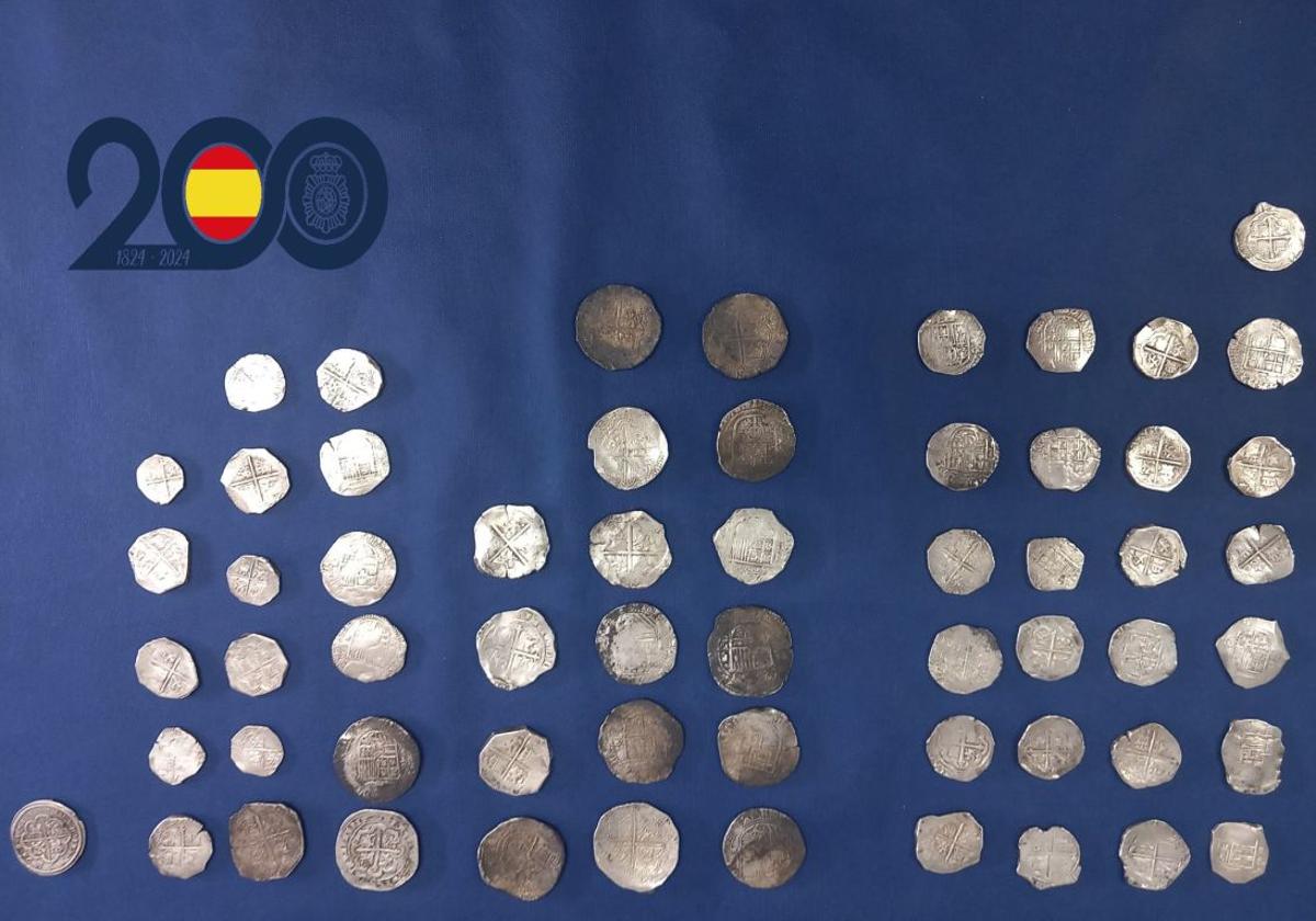 Recuperan Un Lote De 59 Monedas De Plata De Los Siglos XVI-XVII En ...